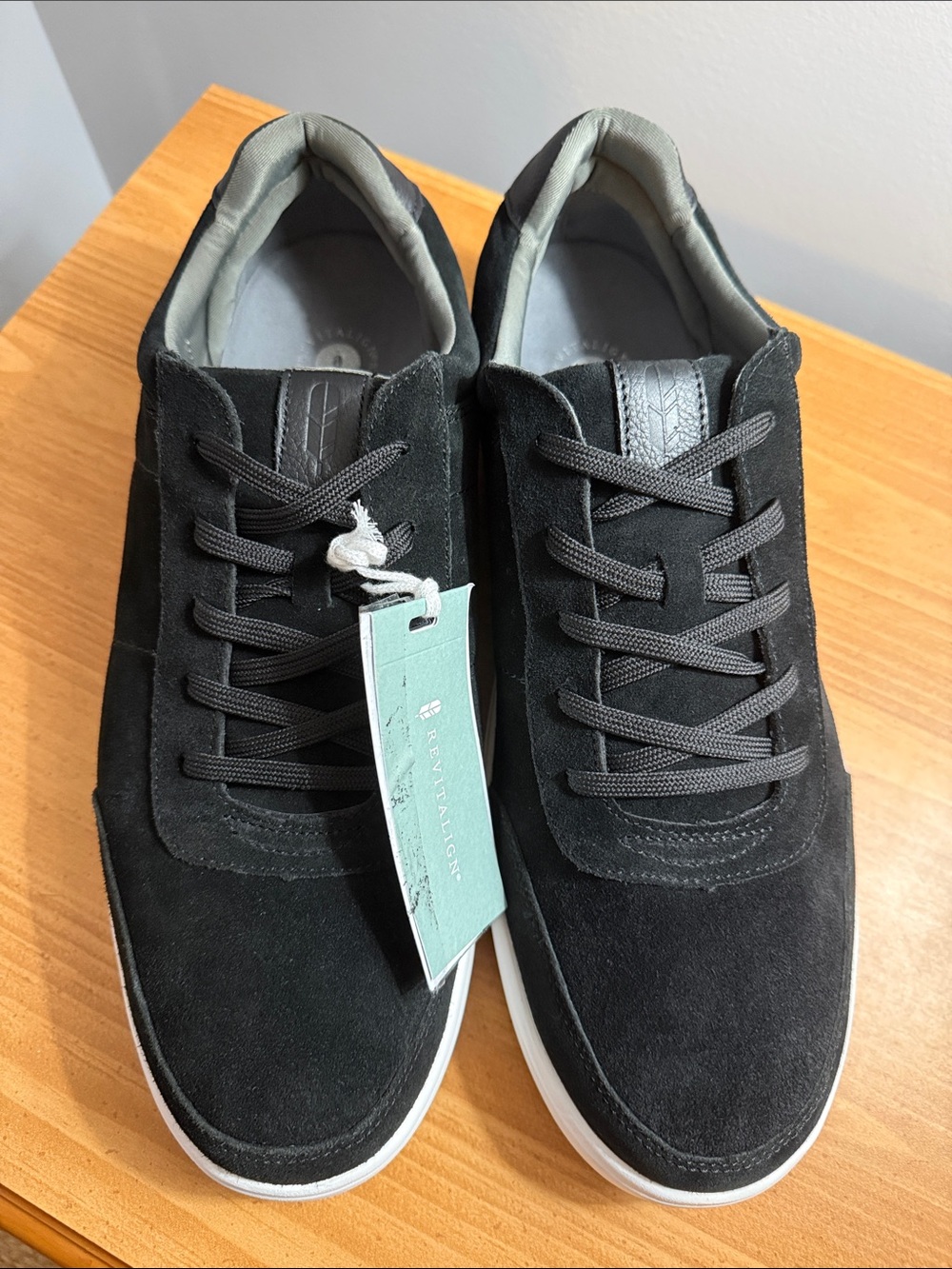 REVITALIGN Men's Black Suede Low-Top Sneakers
